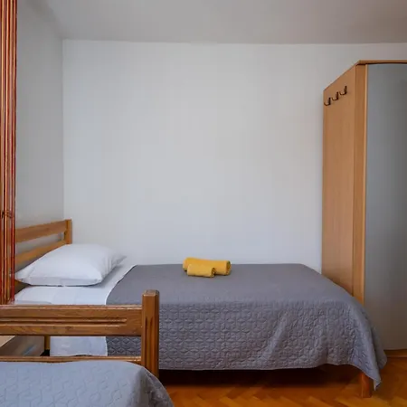 Apartman Mare *